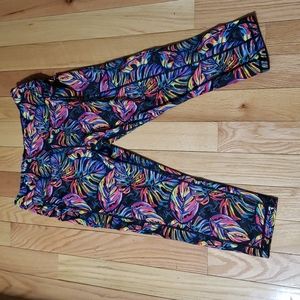 Tropic Like its Hot CVG Large Capri
